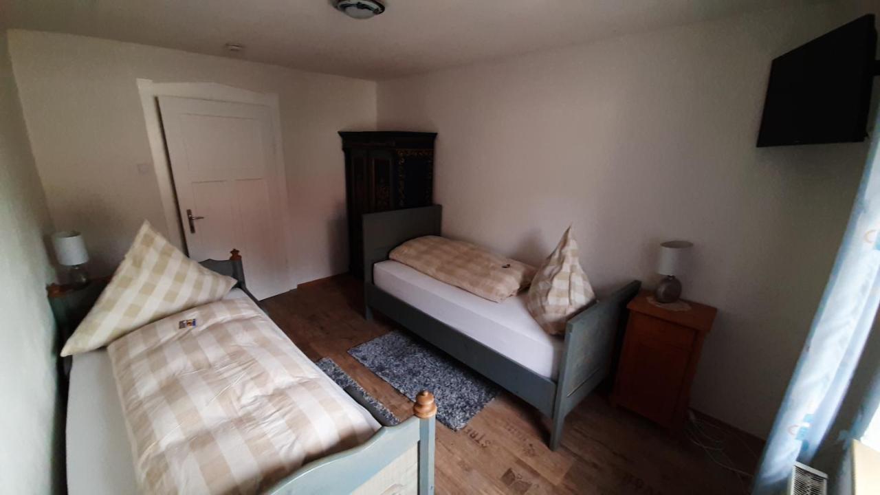 Rosstal Apartmenthaus "Zum Birnbaum" מראה חיצוני תמונה
